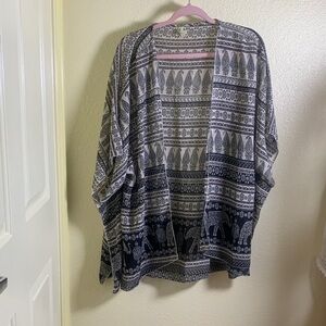 GUC Bohemian Elephant Print Kimono